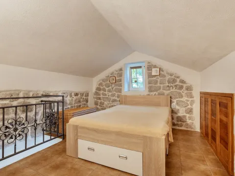 Prodaja, kuća, 240m², Risan, Kotor - image 15