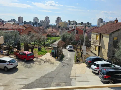 Izdavanje, dvosoban stan, 68m², Dalmatinska ulica, Podgorica - image 14