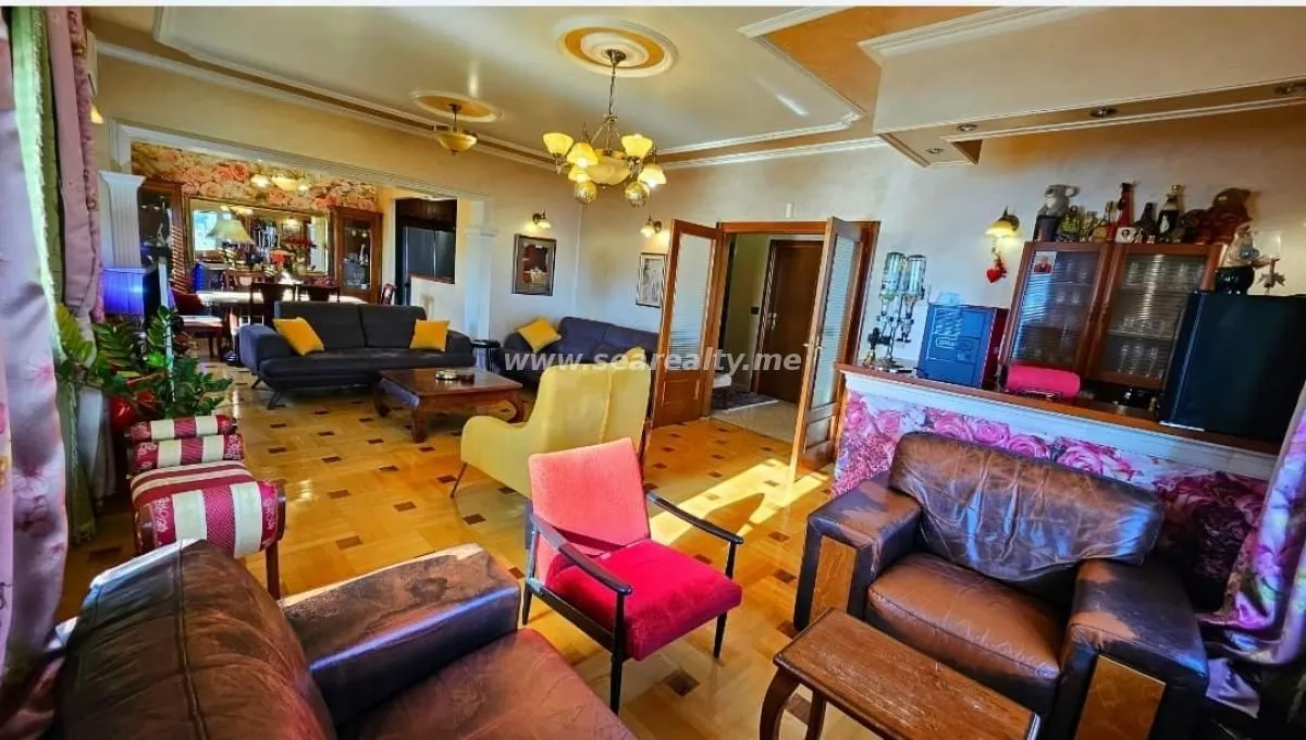 Sale, house, 296m², Kotor, Crna Gora