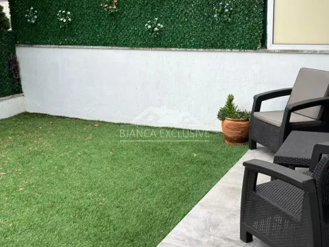 Prodaja, stan, 231m², Savski Venac, Beograd - image 16