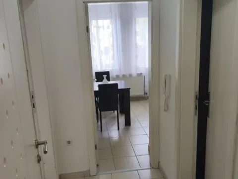 Izdavanje, jednosoban stan, 28m², Bulevar Evrope, Novi Sad Sve Podlokacije - image 7