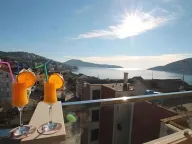 Izdavanje, dvosoban stan, 80m², Igalo, Herceg Novi