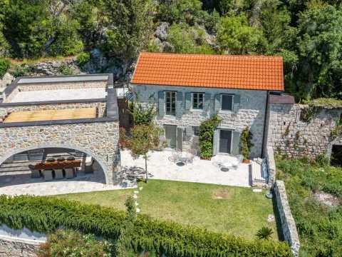 Sale, house, 350m², Trebešin, Herceg Novi - image 3