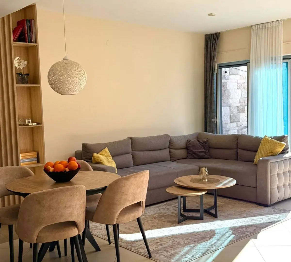Prodaja, jednosoban stan, 74m², Dobrota, Kotor