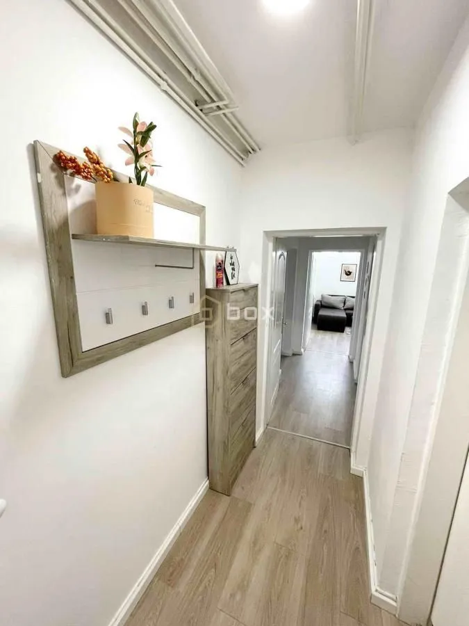 Prodaja, trosoban stan, 50m², Medijana, Niš