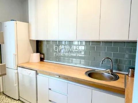 Izdavanje, četvorosoban stan, 91m², Slavija, Vračar Sve Podlokacije - image 4