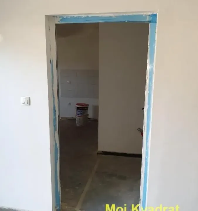 Prodaja, trosoban stan, 76m², Resnik, Beograd