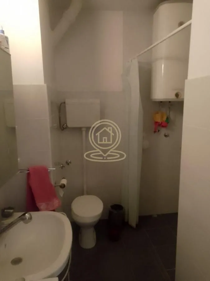 Izdavanje, trosoban stan, 78m², Južni Bulevar, Vračar Sve Podlokacije