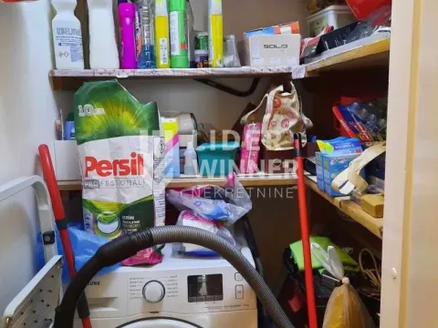 Sale, four bedroom apartment, 102m², Retenzija, Beograd - image 4