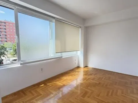 Rent, two bedroom apartment, 60m², City Kvart, Podgorica - image 10