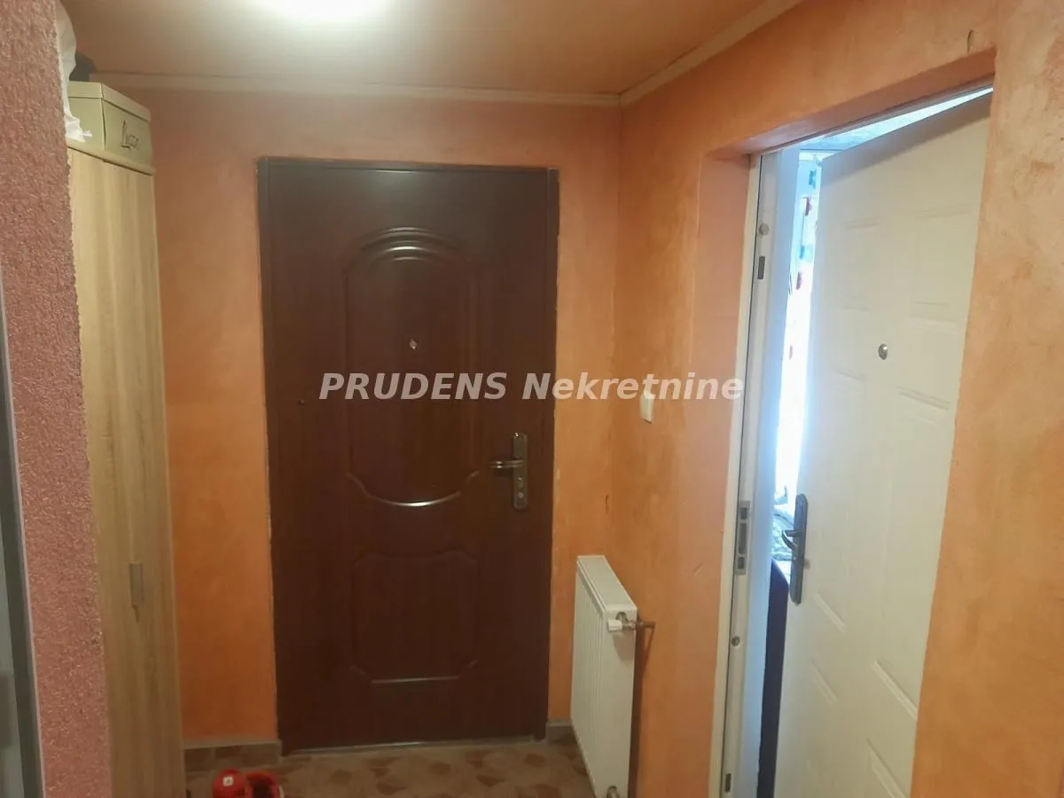 Sale, house, 90m², Deč, Pećinci