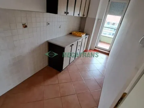 Izdavanje, trosoban stan, 120m², Centar, Novi Sad - image 5