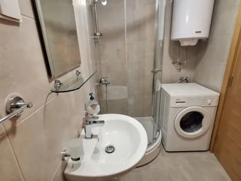 Rent, one bedroom apartment, 45m², Stari Aerodrom, Podgorica - image 6