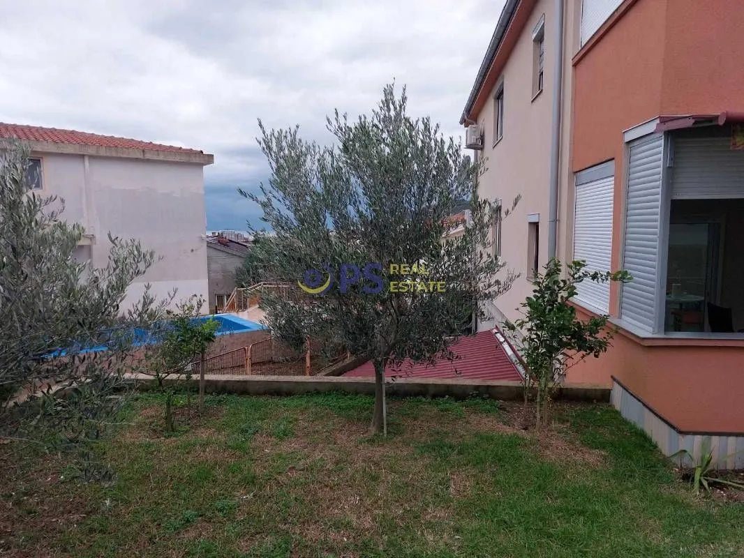 Rent, house, 120m², Bar, Crna Gora