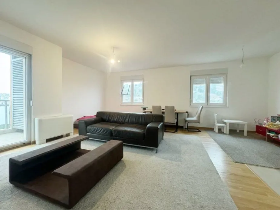 Prodaja, trosoban stan, 101m², Zagorič, Podgorica