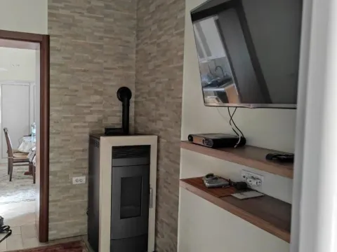 Izdavanje, dvosoban stan, 96m², Centar, Podgorica - image 10