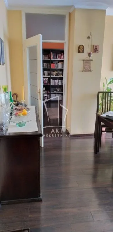 Sale, four bedroom apartment, 117m², Novi Beograd Blok 62, Novi Beograd Sve Podlokacije