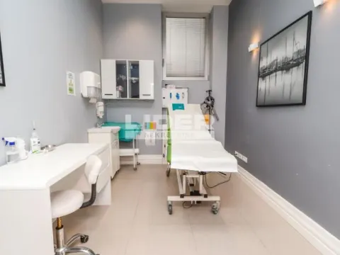 Izdavanje, poslovni prostor, 147m², Kalenić Pijaca, Vračar Sve Podlokacije - image 3