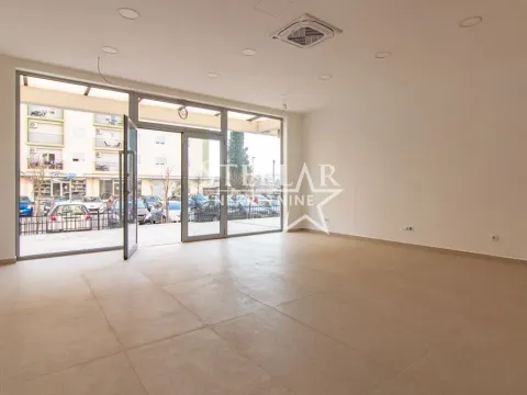 Izdavanje, poslovni prostor, 46m², Pobrežje, Podgorica - image 8