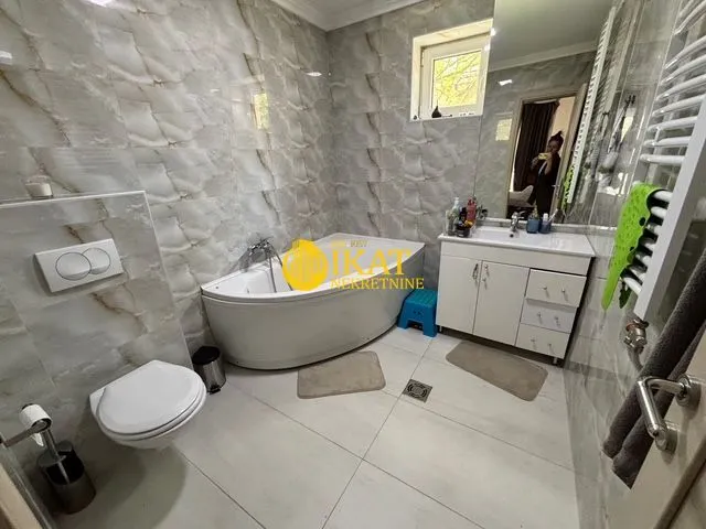 Sale, house, 300m², Savski Venac, Beograd