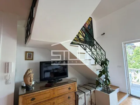 Rent, four bedroom apartment, 150m², Neimar, Vračar Sve Podlokacije - image 6