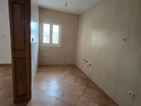 Prodaja, kuća, 500m², Bar, Crna Gora - image 8