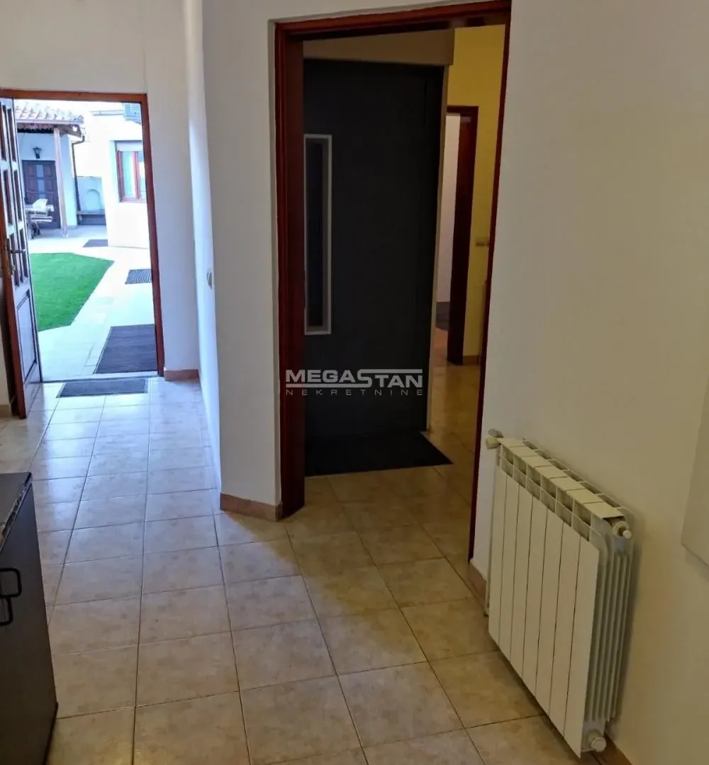 Prodaja, kuća, 542m², Bulbulder, Zvezdara Sve Podlokacije