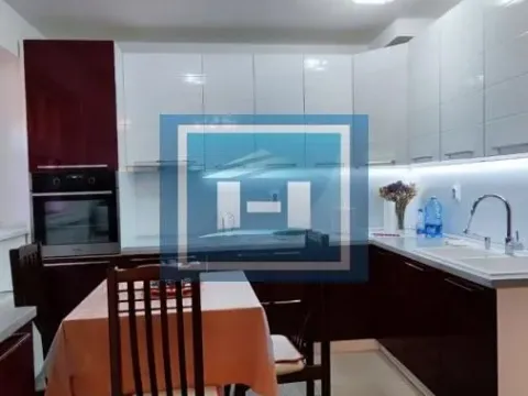 Prodaja, trosoban stan, 78m², Centar, Jagodina - image 11