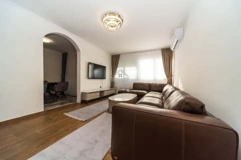 Rent, three bedroom apartment, 100m², Preko Morače, Podgorica - image 2