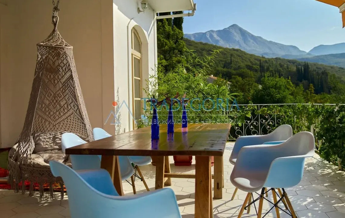 Prodaja, kuća, 335m², Herceg Novi, Crna Gora