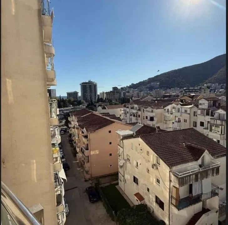 Rent, one bedroom apartment, 40m², Centar, Budva