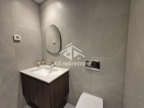 Izdavanje, trosoban stan, 74m², Savski Venac, Beograd - image 11