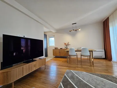 Izdavanje, dvosoban stan, 73m², Central Point, Podgorica - image 8