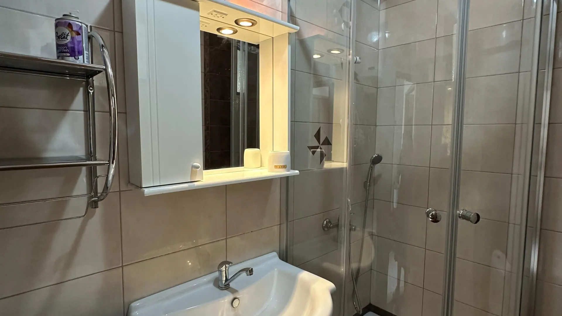 Rent, one bedroom apartment, 57m², Centar, Tivat