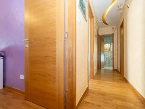 Sale, three bedroom apartment, 98m², City Kvart, Podgorica - image 10