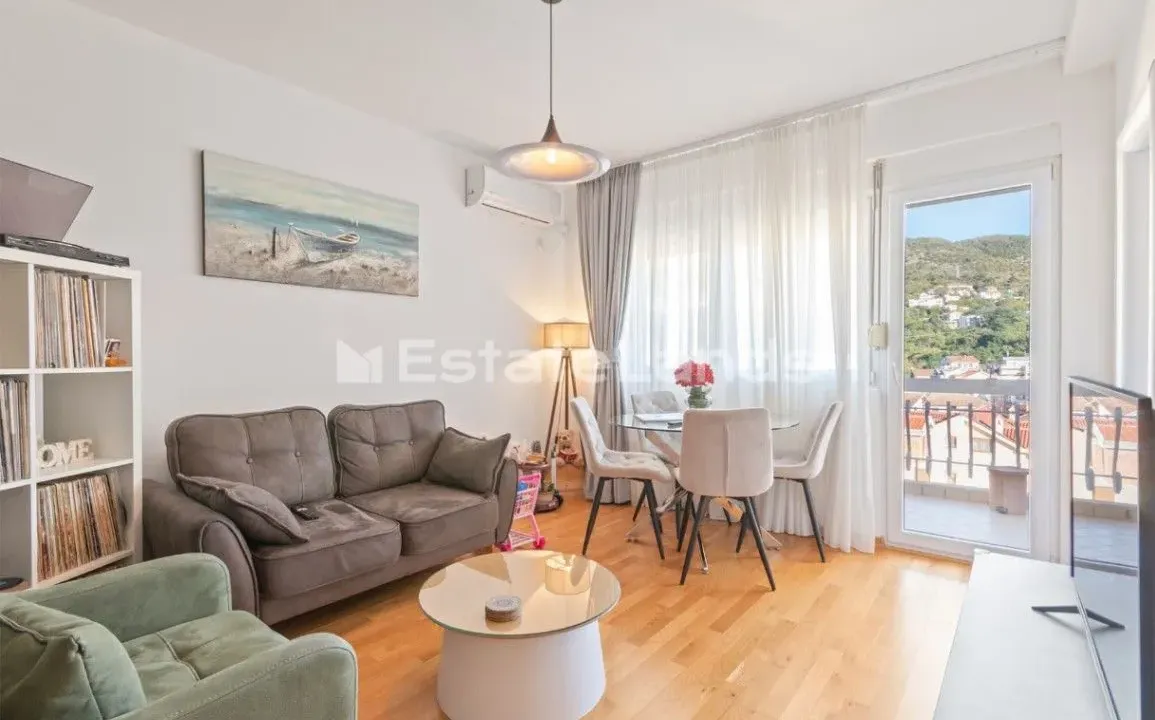 Prodaja, jednosoban stan, 40m², Centar, Tivat