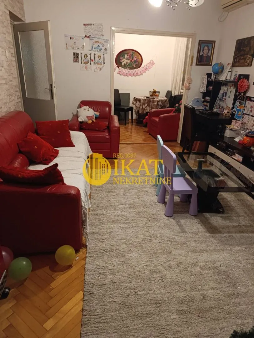 Prodaja, trosoban stan, 80m², Karaburma, Palilula Sve Podlokacije