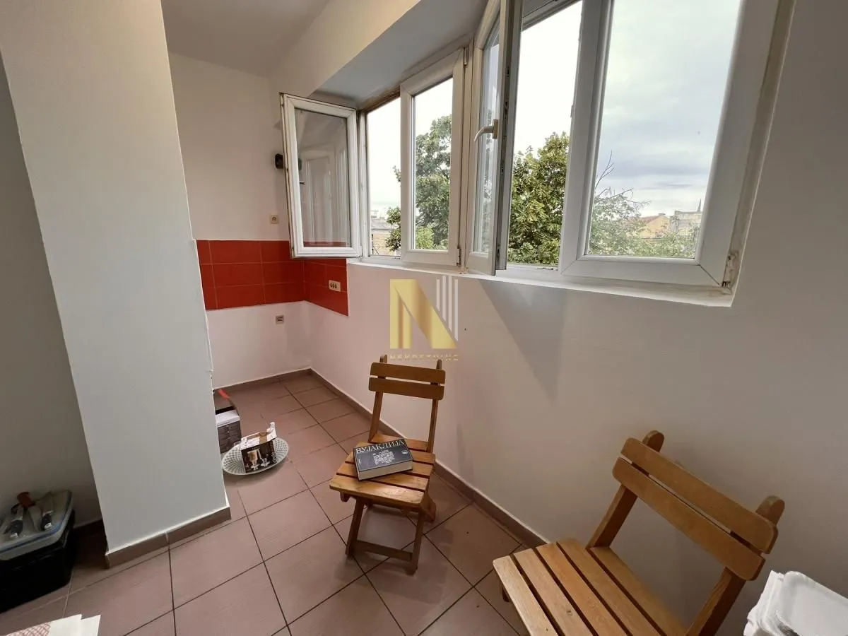 Prodaja, trosoban stan, 61m², Stari grad, Novi Sad
