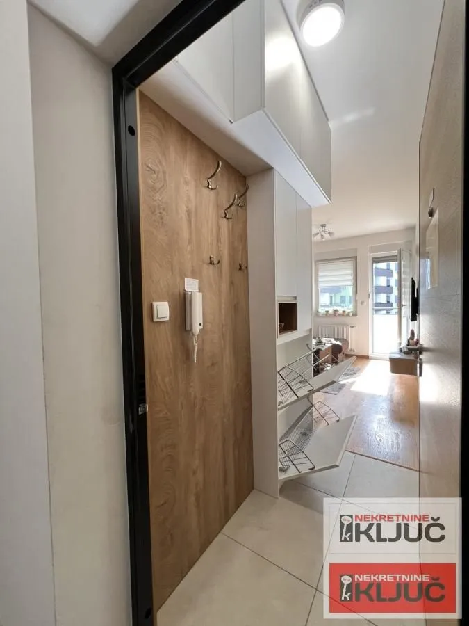 Prodaja, jednosoban stan, 33m², Kej, Novi Sad Sve Podlokacije