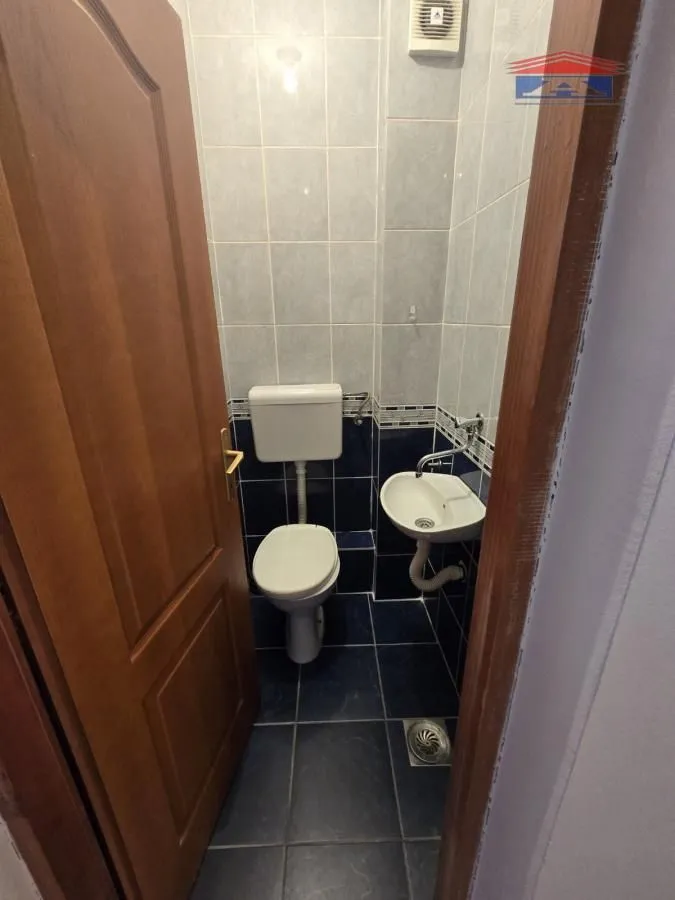 Izdavanje, četvorosoban stan, 65m², Grbavica, Novi Sad Sve Podlokacije