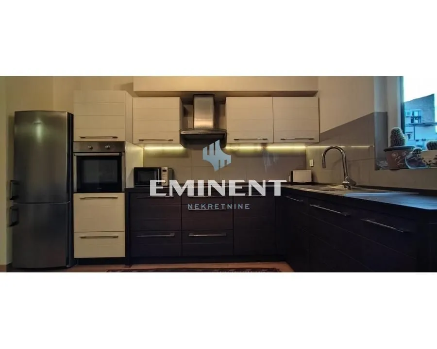 Rent, four bedroom apartment, 120m², Stari Grad, Beograd