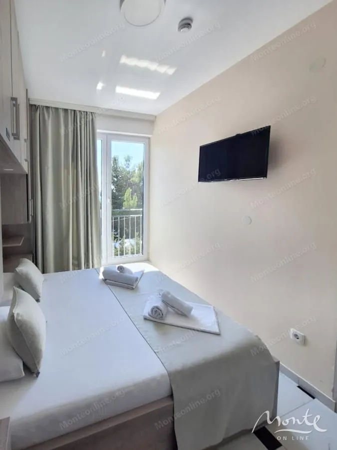Sale, office space, 735m², Šušanj, Bar
