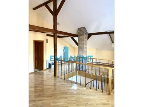 Izdavanje, stan, 250m², Stari Grad, Beograd