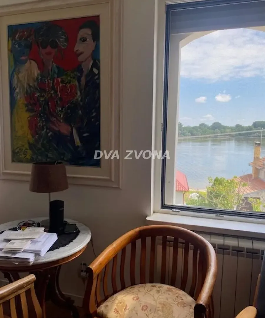 Prodaja, ugostiteljski objekat, 630m², Stari Slankamen, Inđija