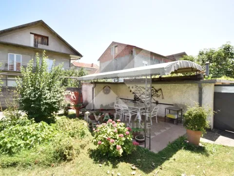 Prodaja, kuća, 320m², Murtovina, Podgorica - image 25