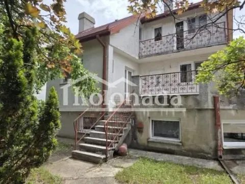 Kuća in Dučina