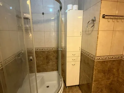 Prodaja, dvosoban stan, 61m², Centar, Bar - image 13