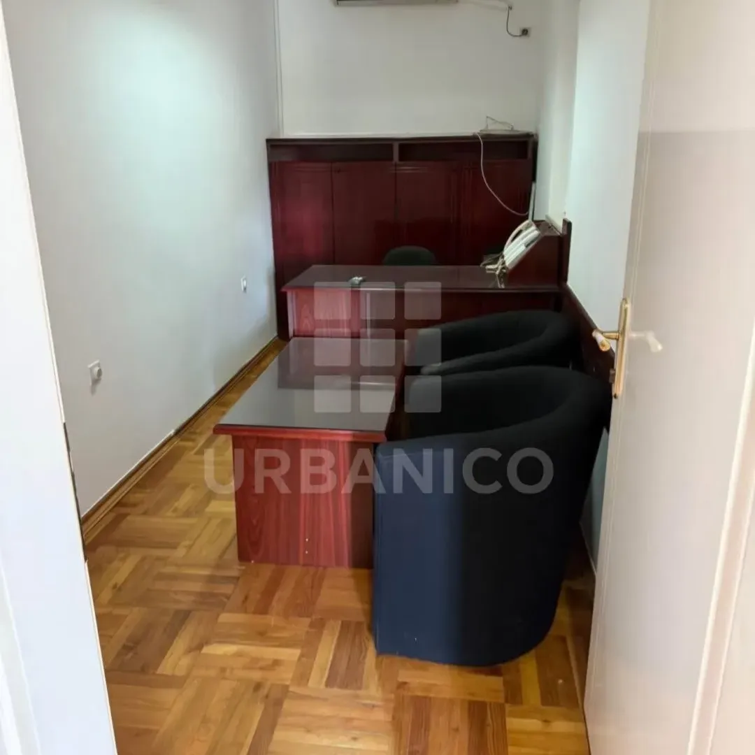 Rent, office space, 130m², Stara Varoš, Podgorica