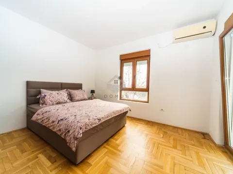 Rent, two bedroom apartment, 65m², City Kvart, Podgorica - image 7