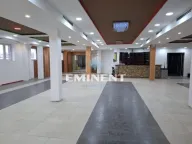 Izdavanje, poslovni prostor, 400m², Ledine, Beograd
